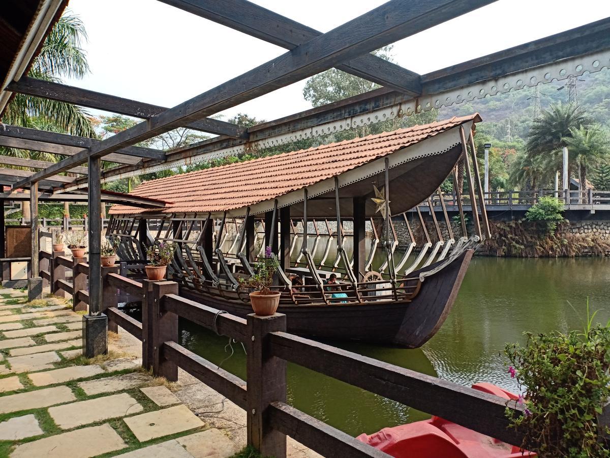 Mystica Resort Lonavala Exterior foto